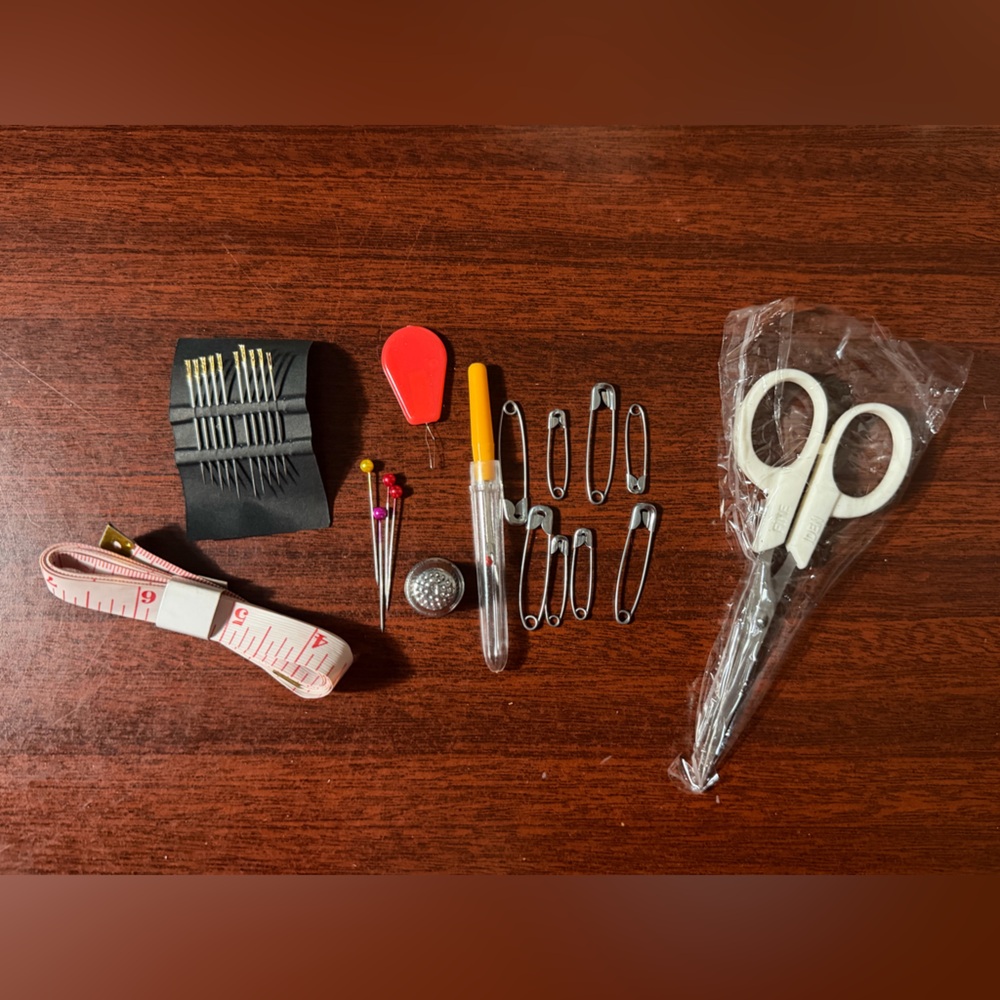 Sewing Kit with Multicolor Threads - Picture 7 of 7